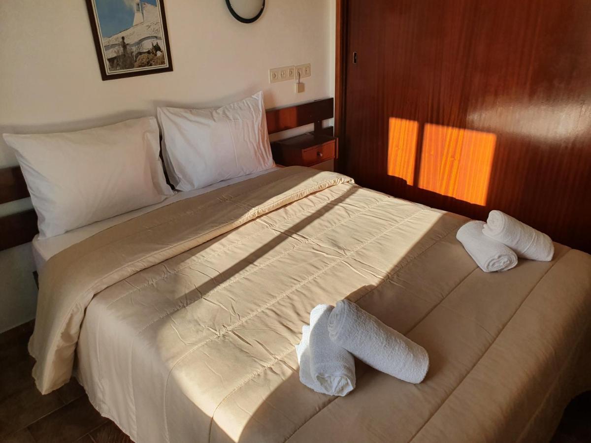 Отель Residencial Campo-Mar By Umbral Портиман Экстерьер фото A bed with a duvet